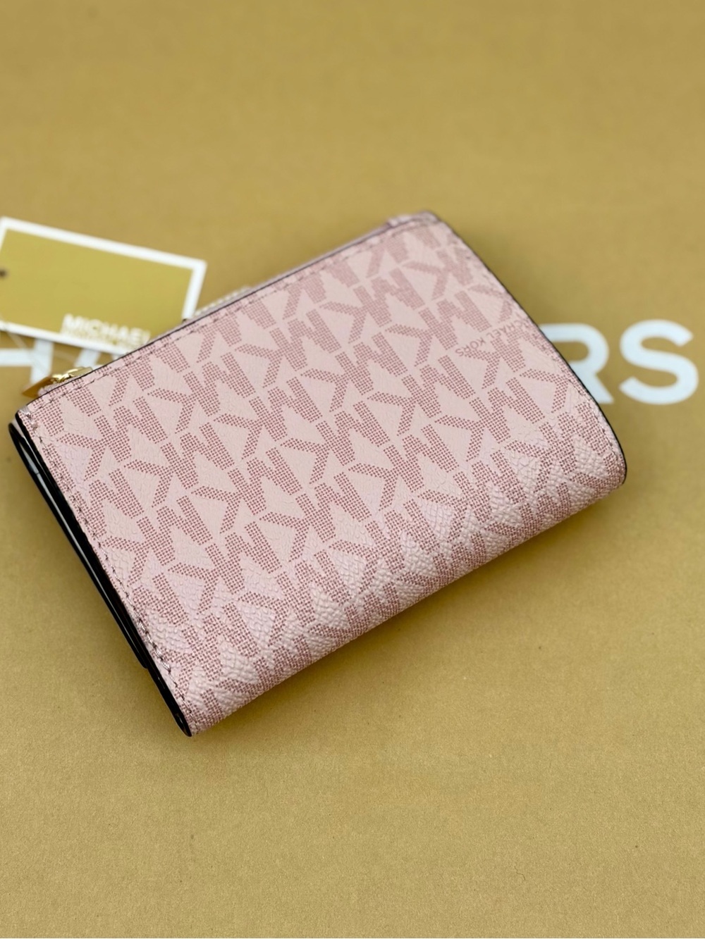 Michael Kors Blush Pink and White MK Signature Compact Wallet - Picture 13 of 16